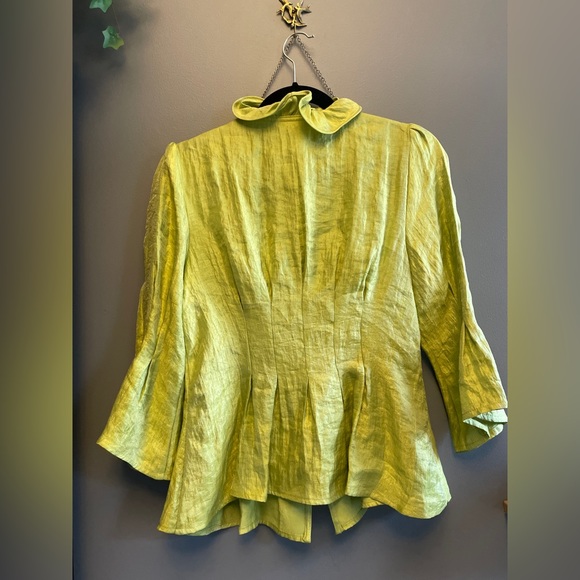 Size 8 Chetta B Lime Green Top with Ruffle Detail & Flower Buttons - Picture 2 of 3